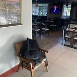 Lindo Flat Na Barra Da Tijuca Com Vista Para O Mar
