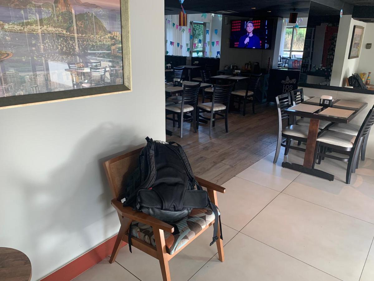 Lindo Flat Na Barra Da Tijuca Com Vista O Mar Apartahotel